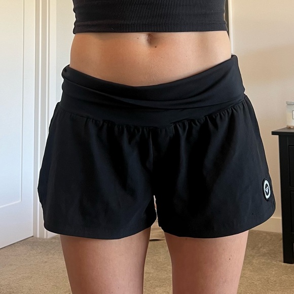 Roxy women’s shorts - Picture 5 of 5